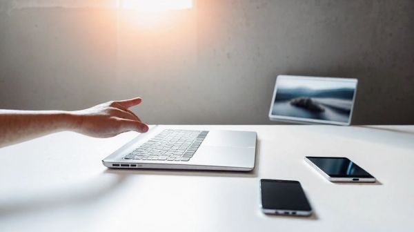 Gestion efficace des appareils mobiles : pourquoi adopter MDM informatique ?